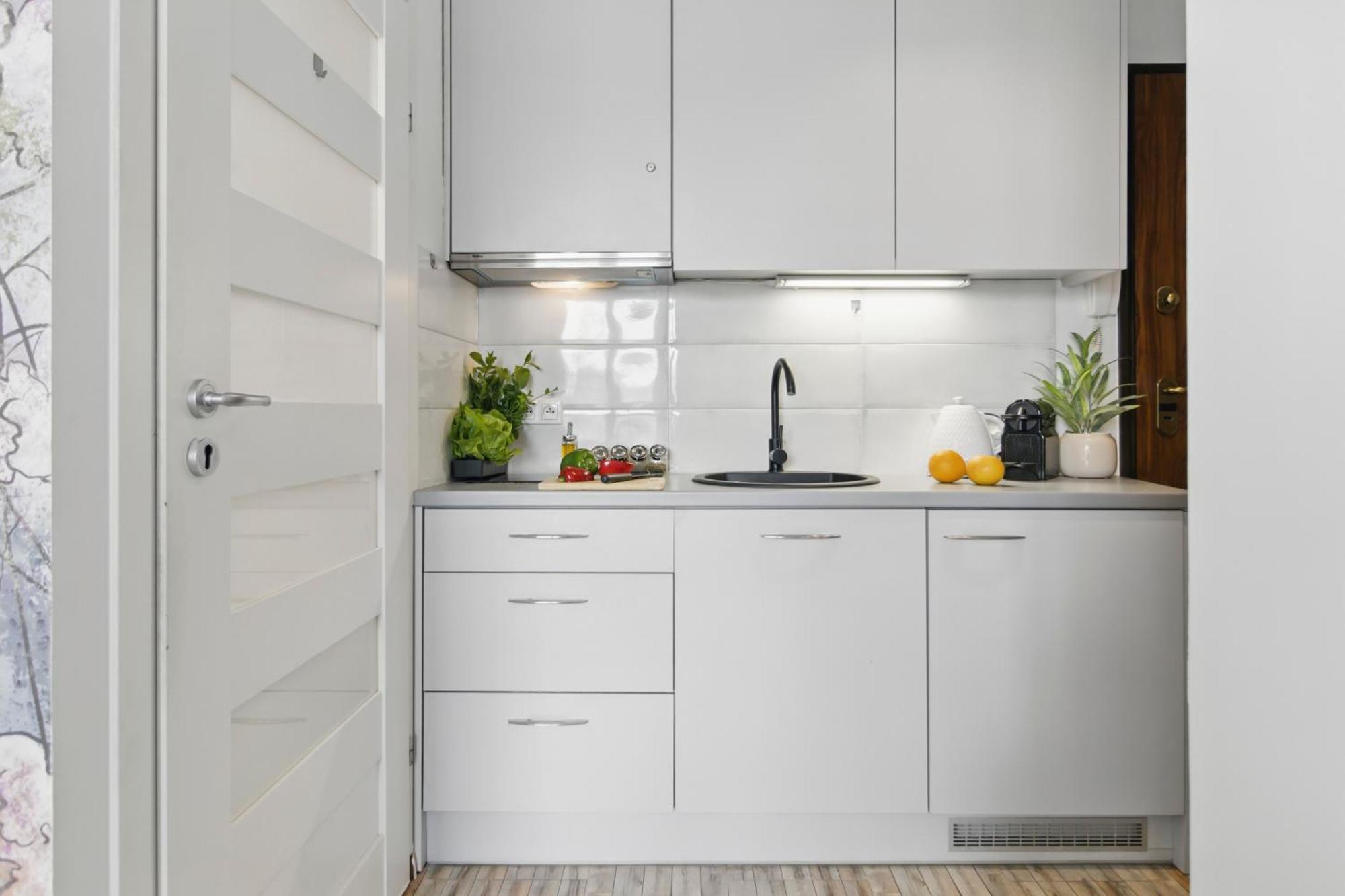 Lovely Boutique 2x1br Nearby Chopin Airport & 15 Min To Centre By Tram Apartament *